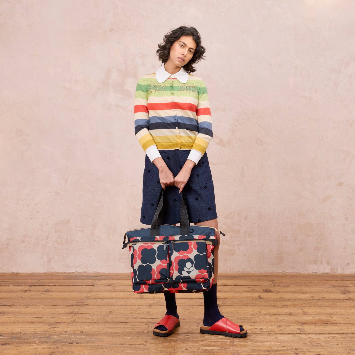 Axis Tote - Floating Flower Navy Red
