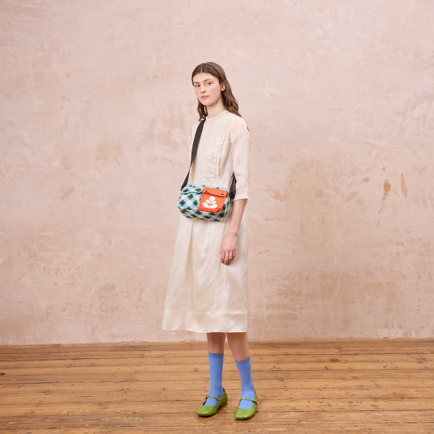 Angle Camera Bag - Flower Check Ziggurat