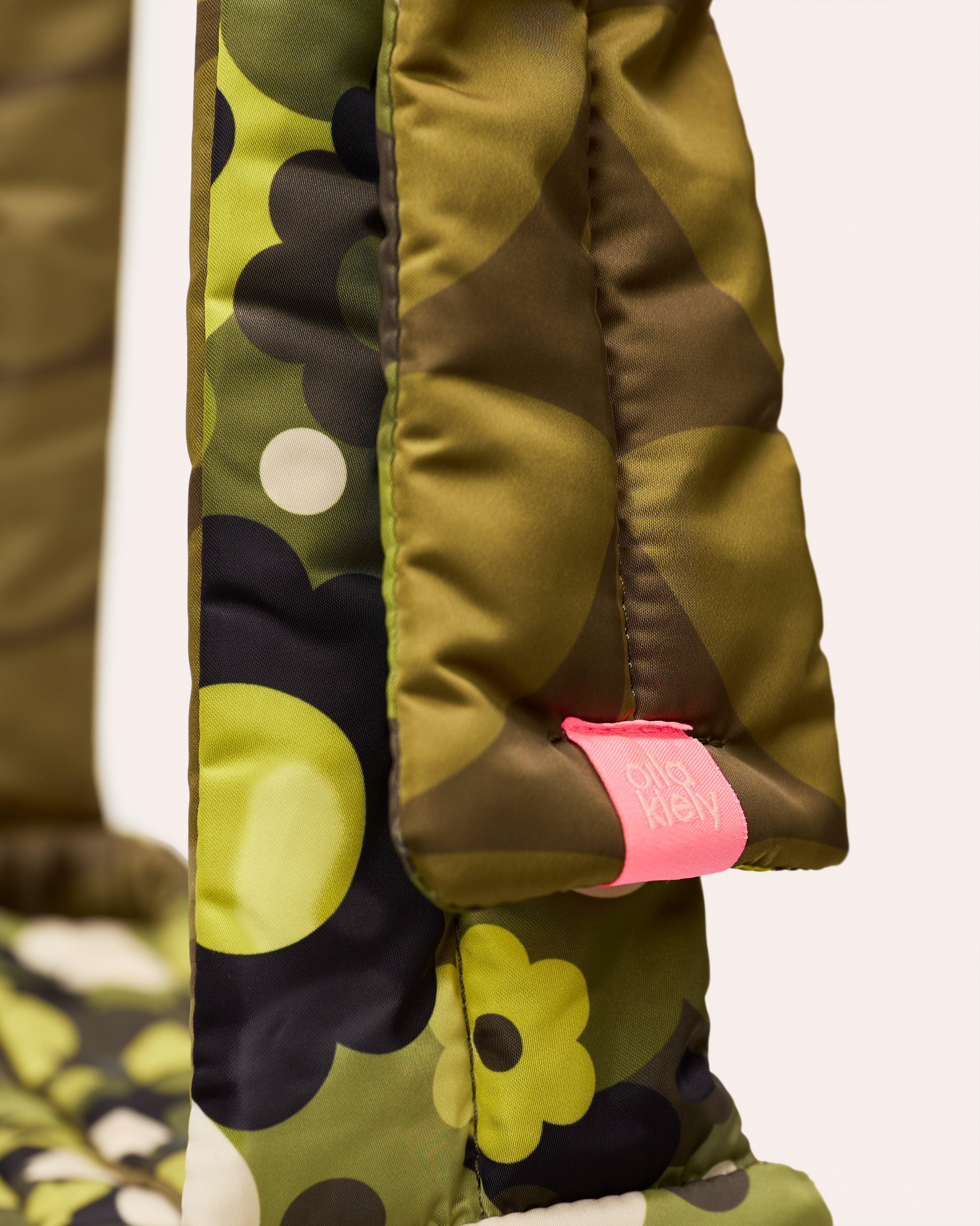 Reversible Puffy Crossbody - Solid Stem Khaki and Fern