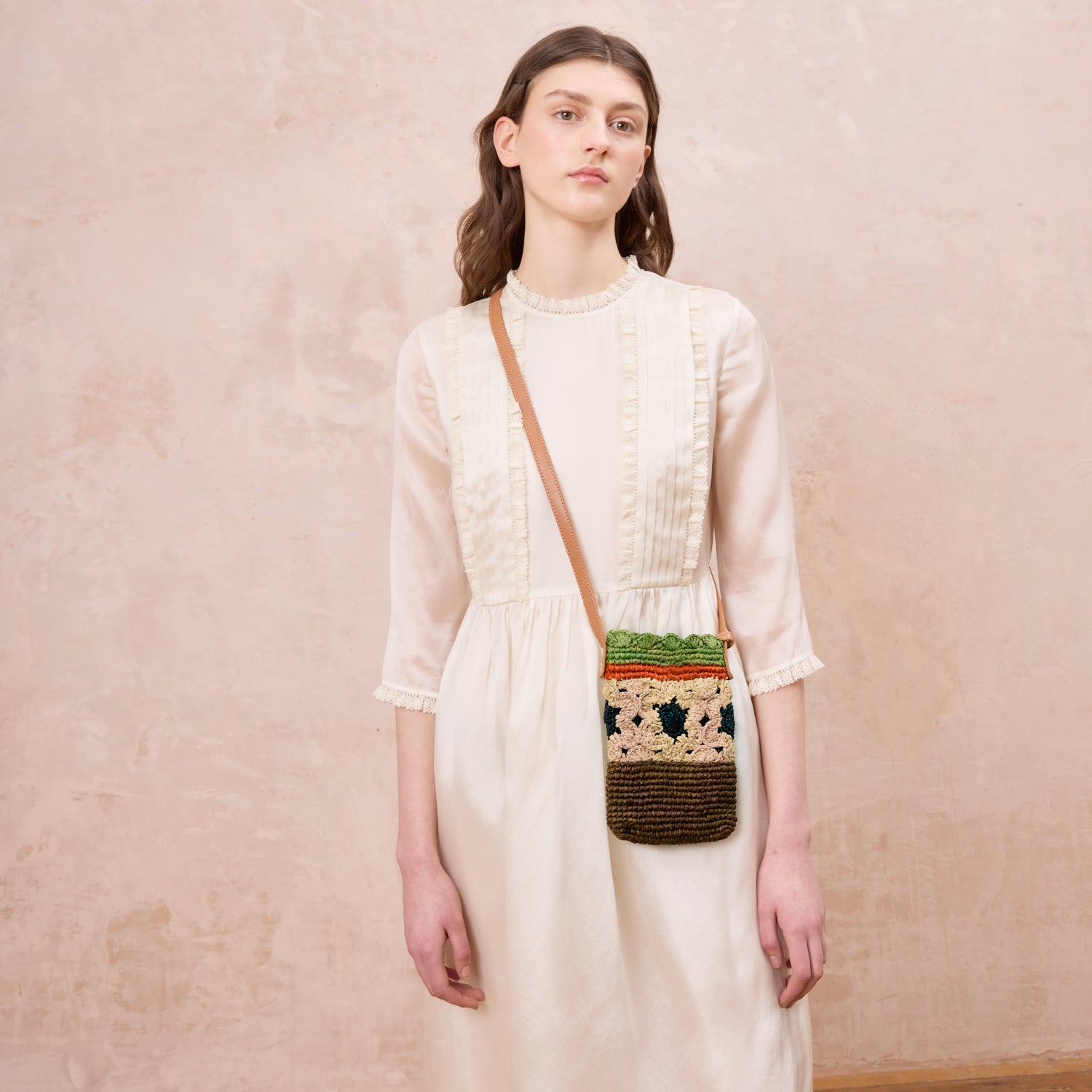 Camino Phone Pouch - Block Flower Almond