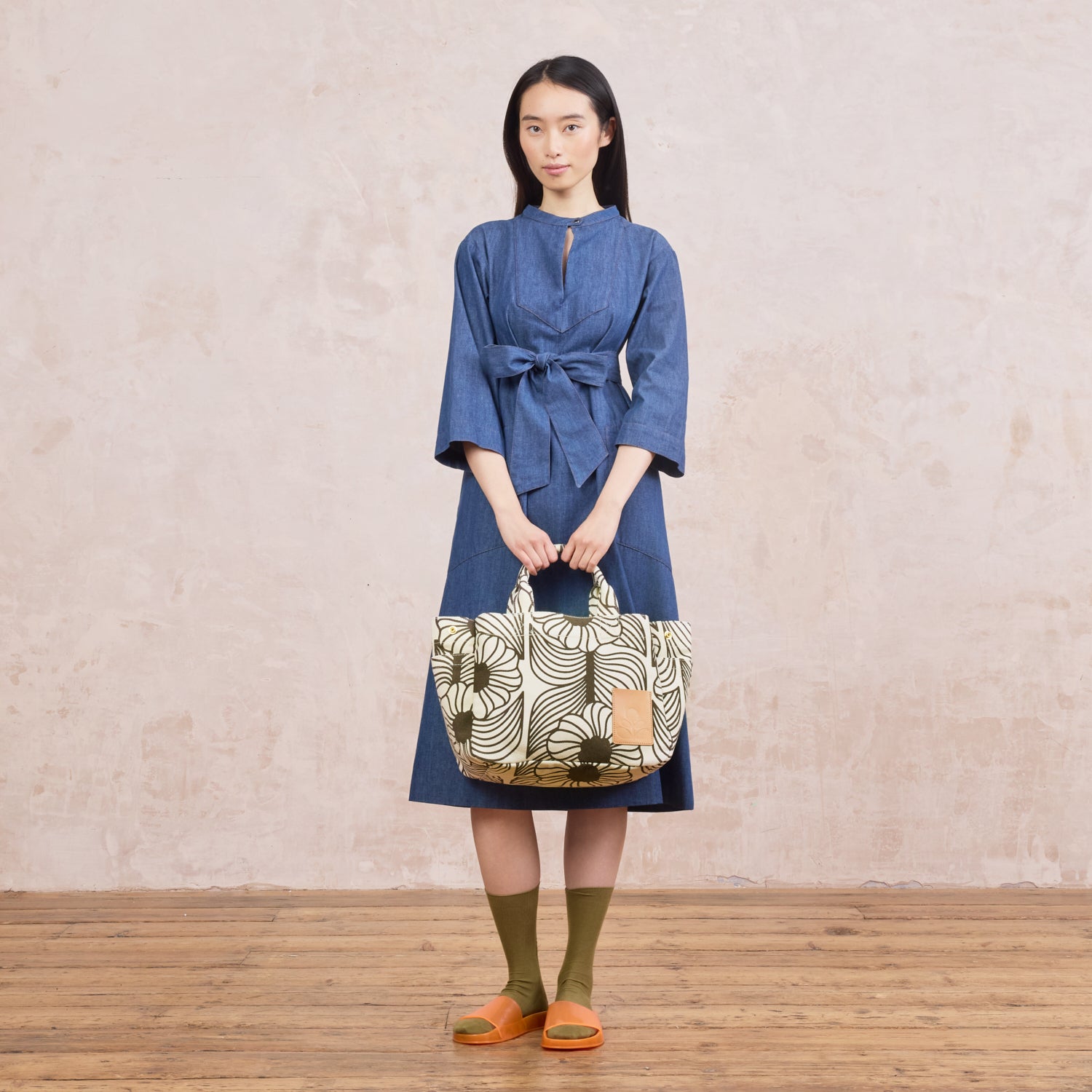 Gable Cotton Canvas Tote - Moonflower Desert