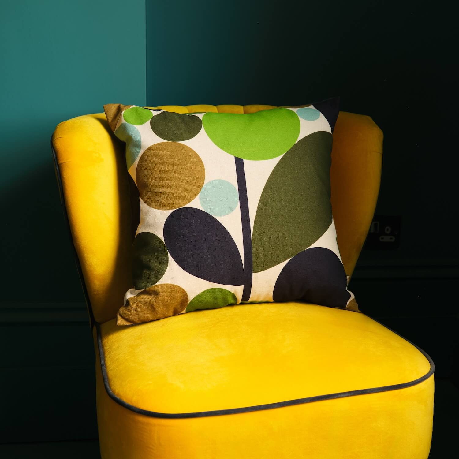 Bubble Flower Cushion - Evergreen