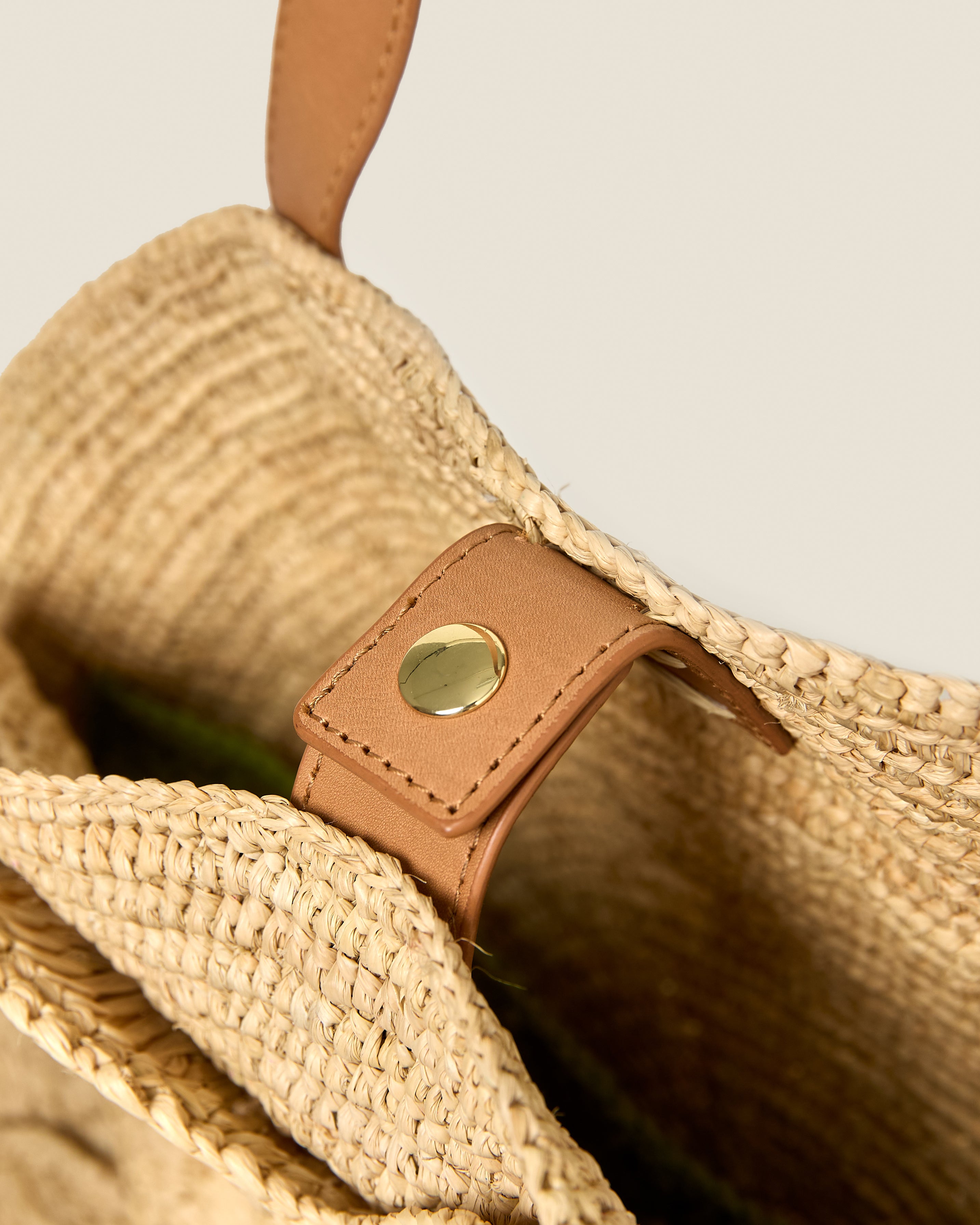 Petal Flower Round Raffia Tote Bag - Natural