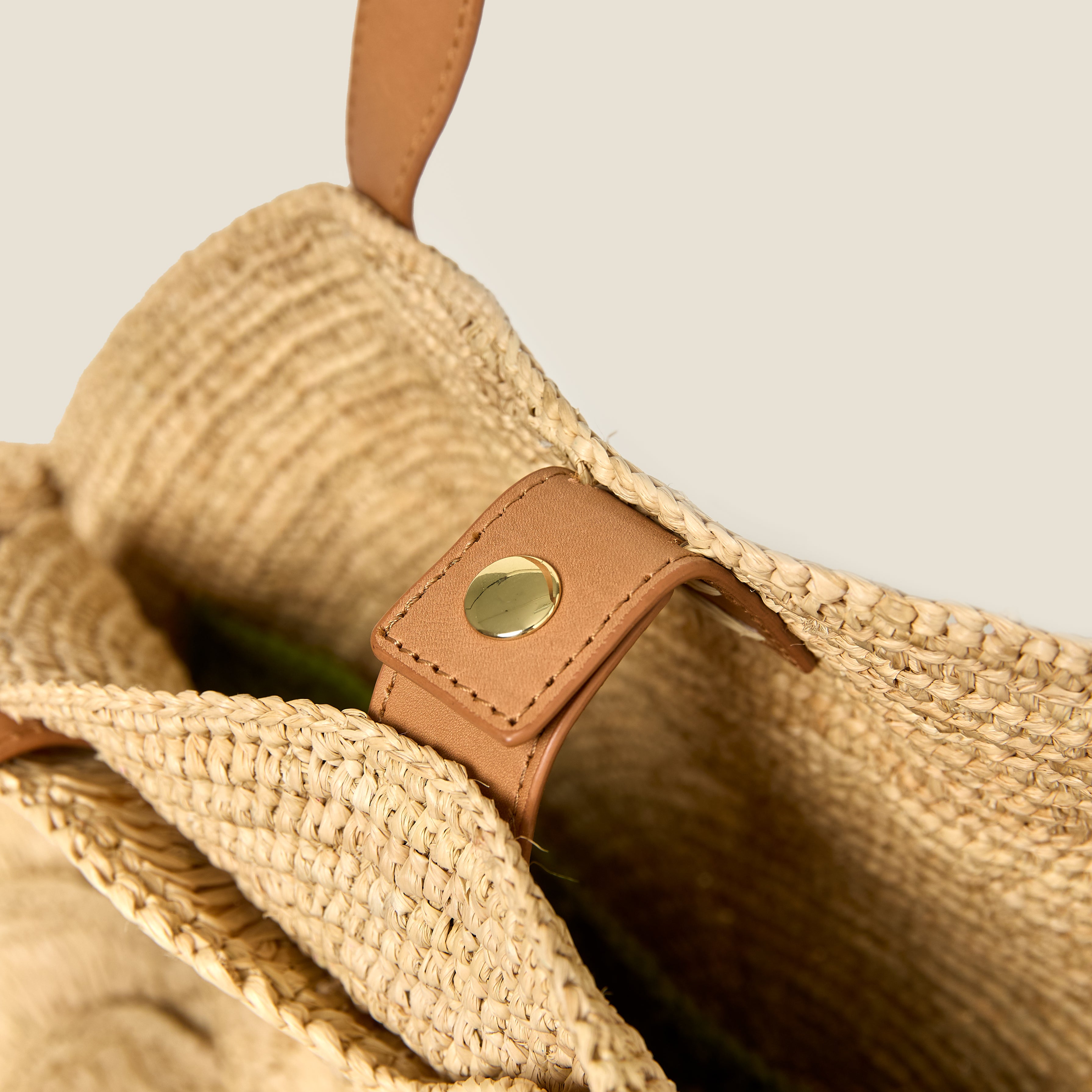 Petal Flower Round Raffia Tote Bag - Natural