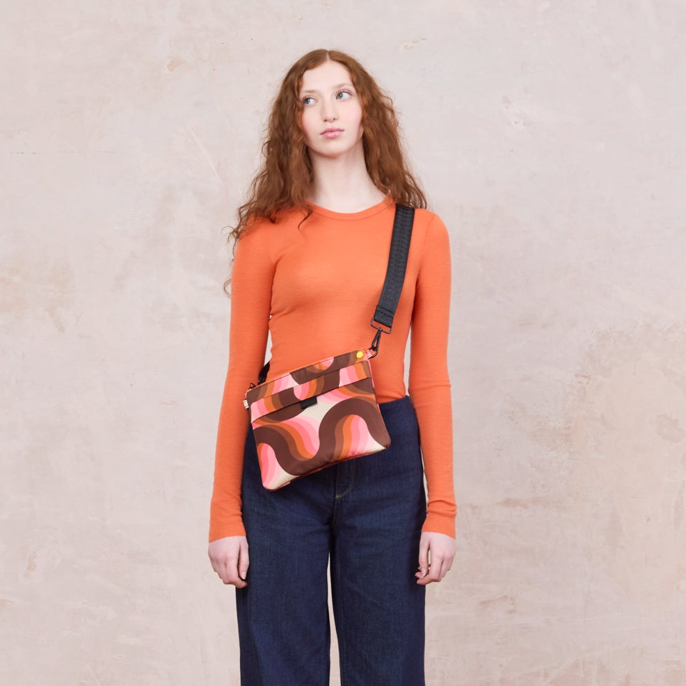 Quadrant Crossbody - Rolling Waves Rose