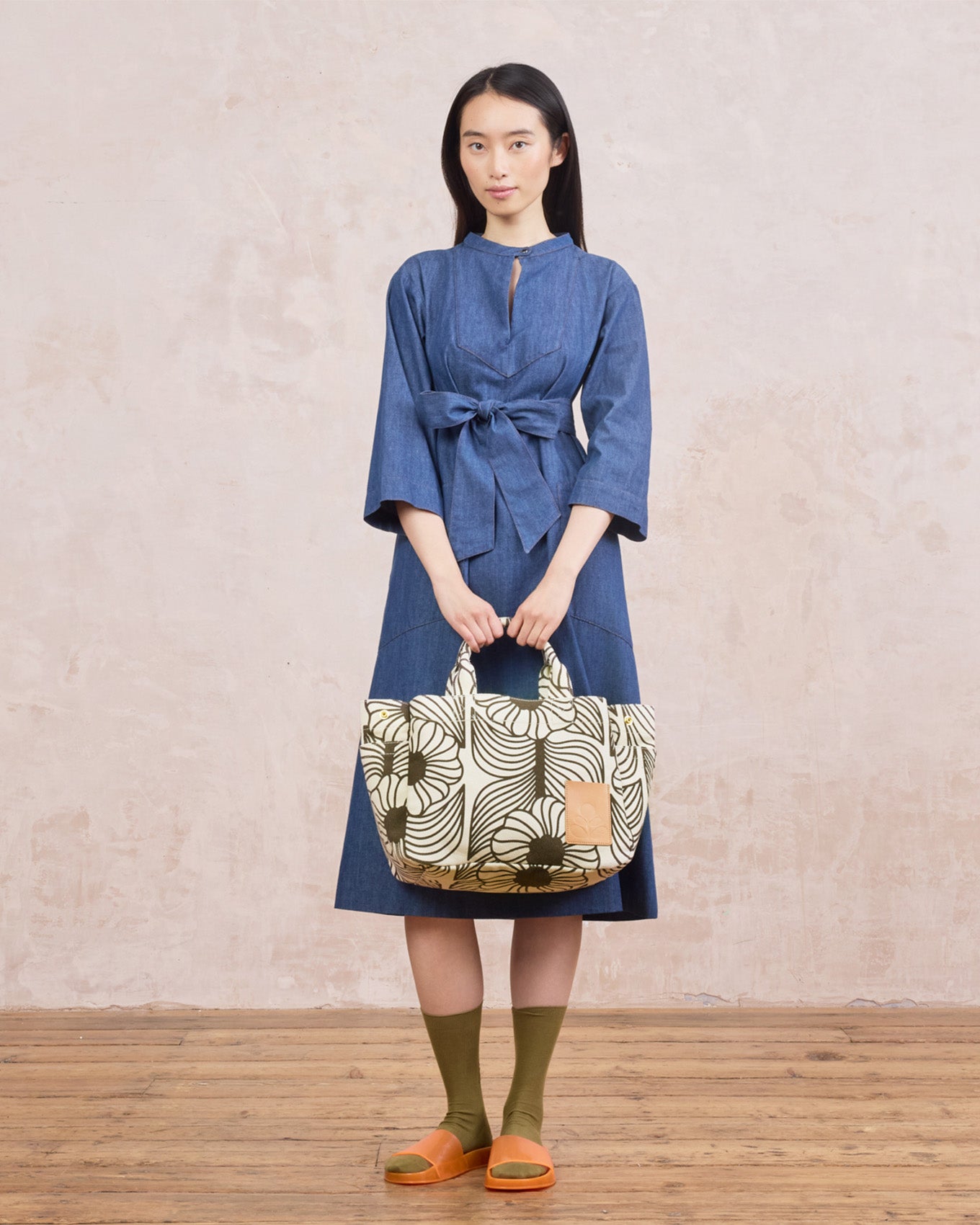 Gable Cotton Canvas Tote - Moonflower Desert