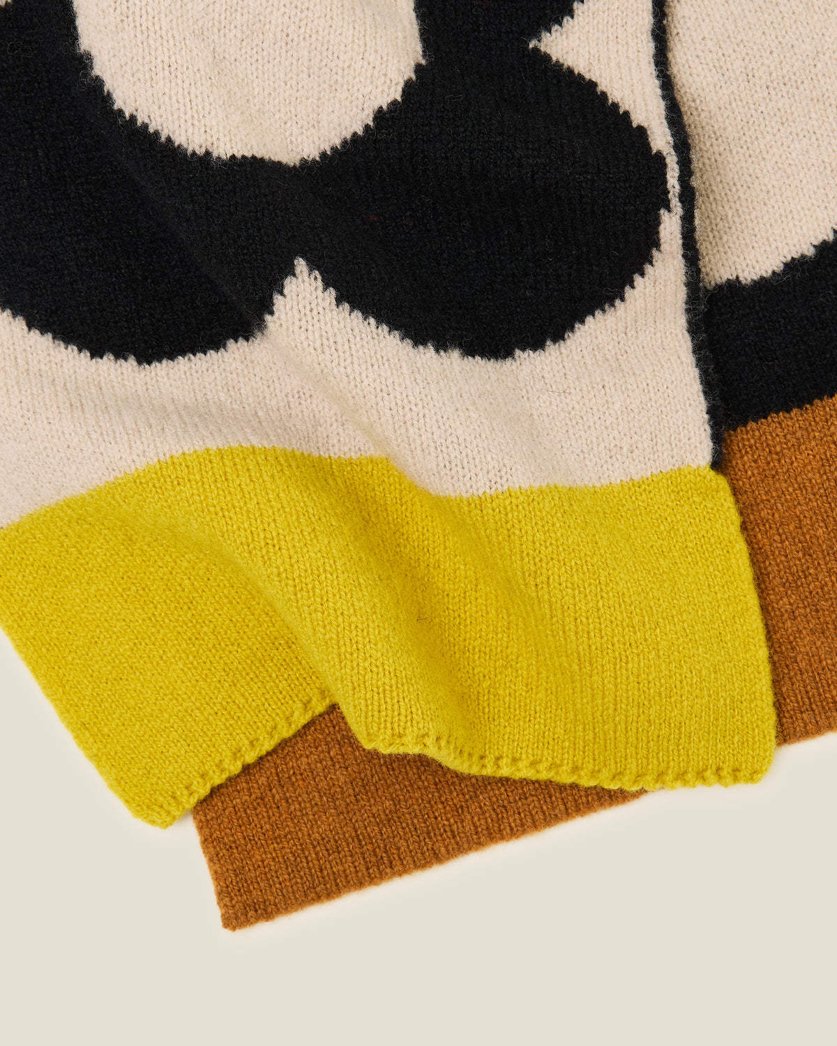 Stem Sprig Wool Scarf - Cream Black