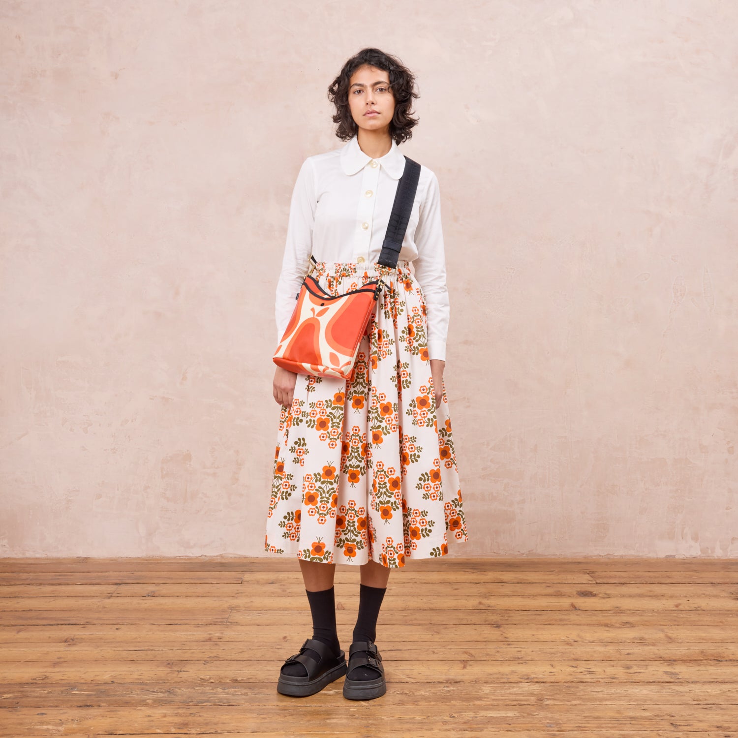 Cross Carry Crossbody Pear Tomato