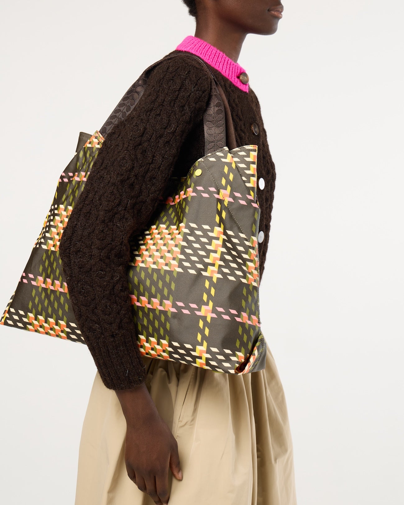 Classic Holdall - Cubic Check Cocoa
