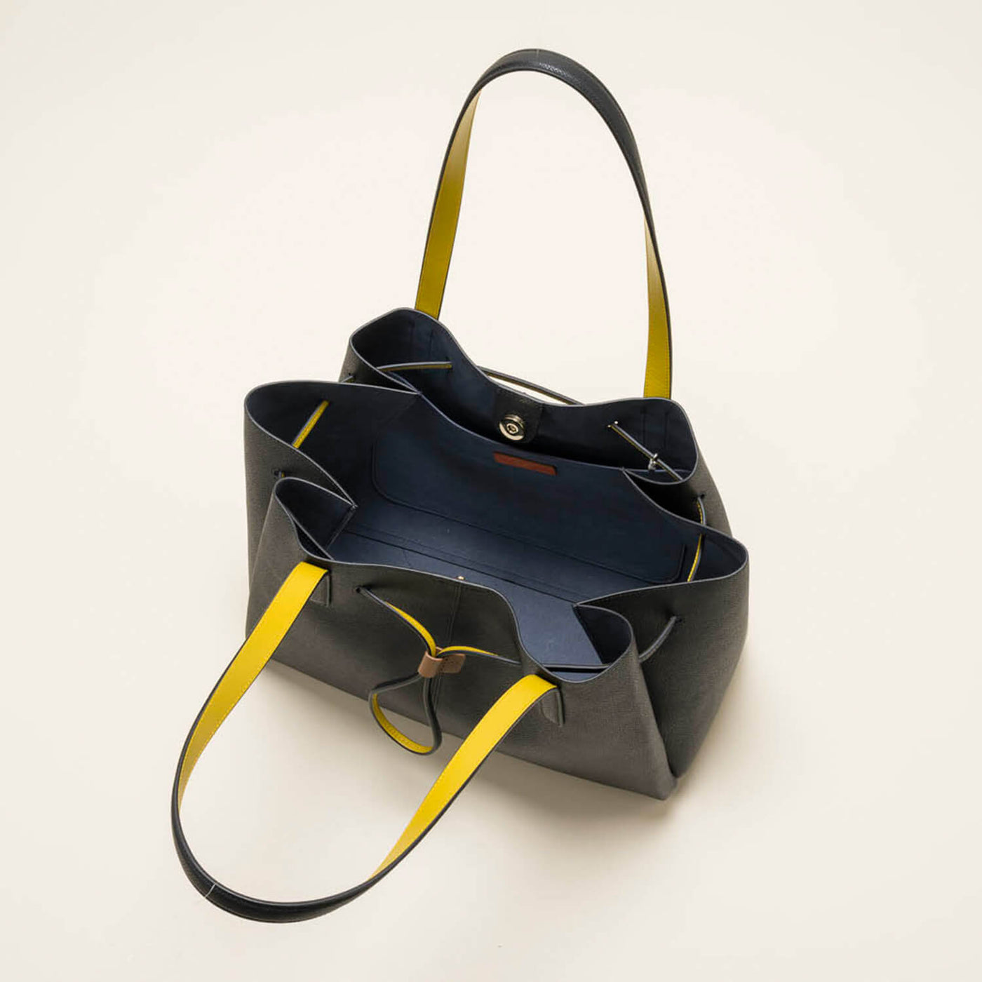 Orla Kiely | Official Website | Bags and Accessories