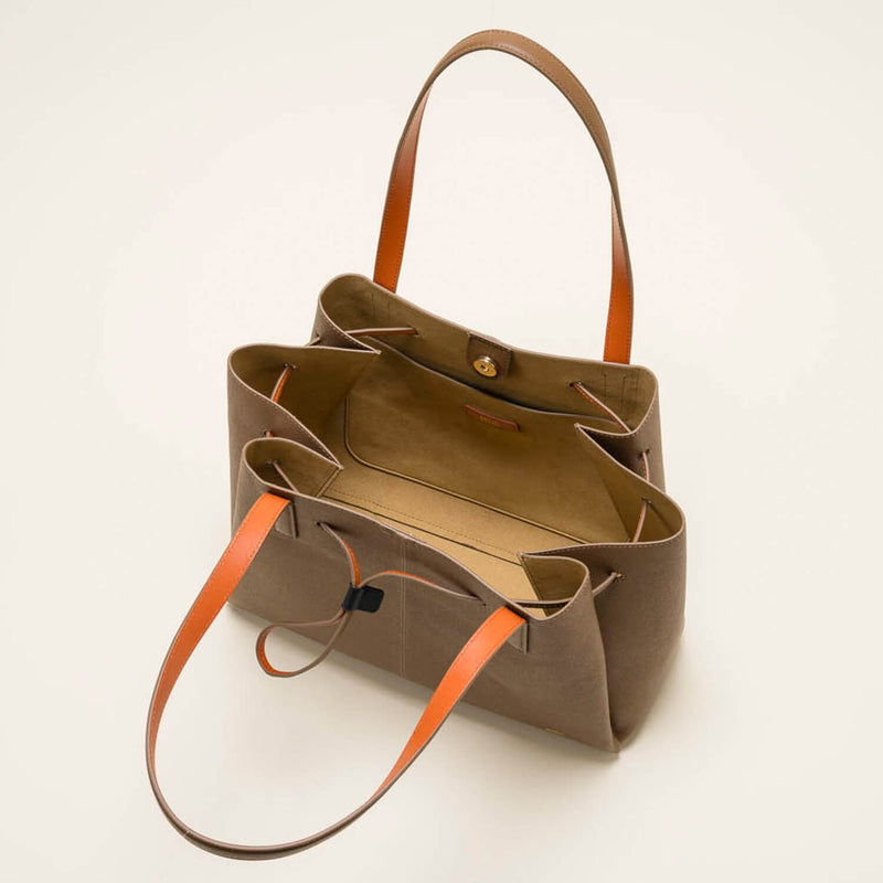 Flower Petal Tote - Brown