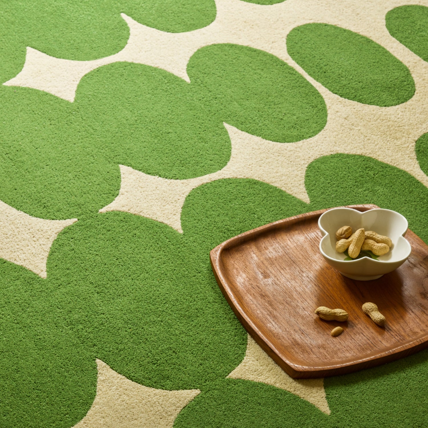 Optical Oval Rug - Green Cream