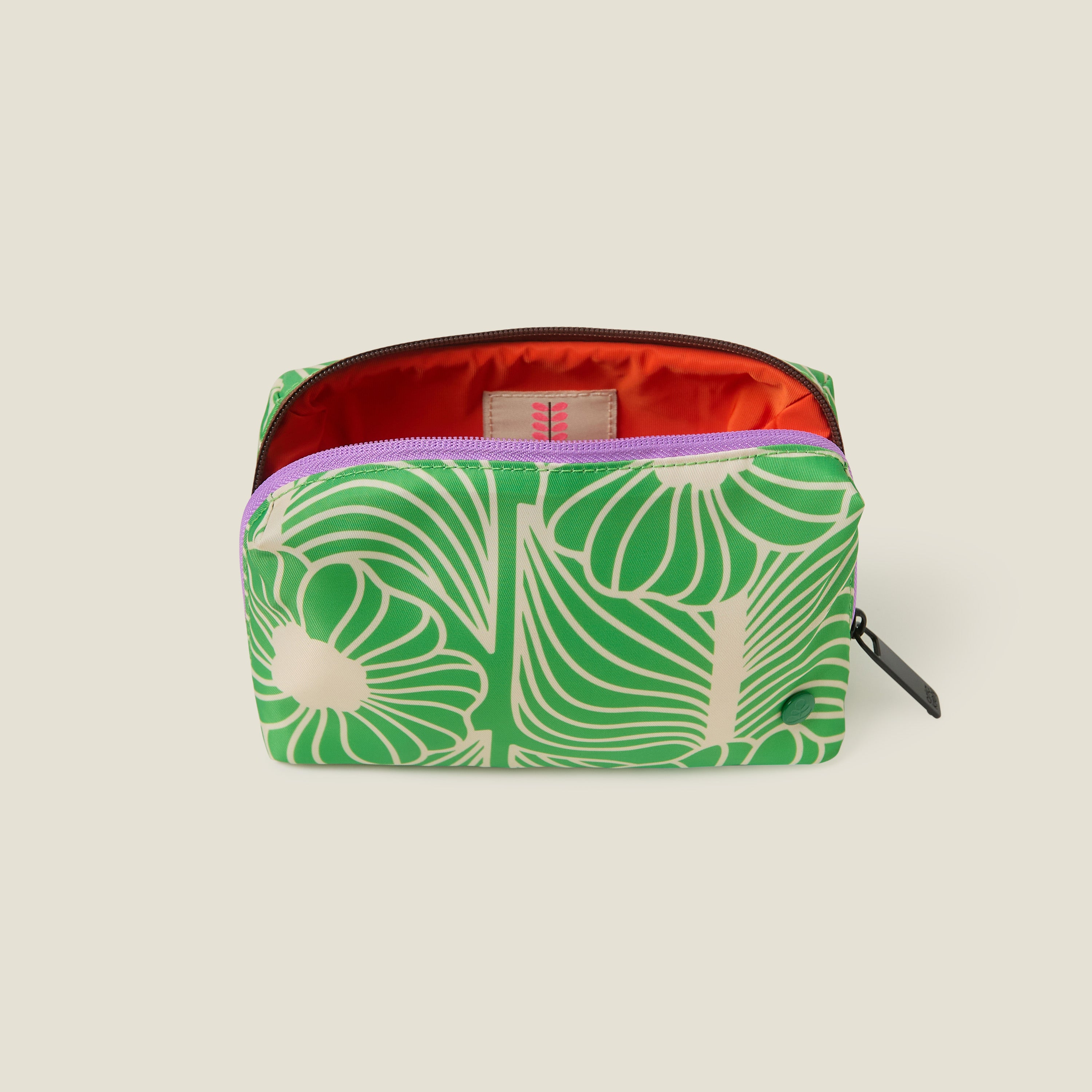Beta Medium Pouch - Moonflower Spring Green