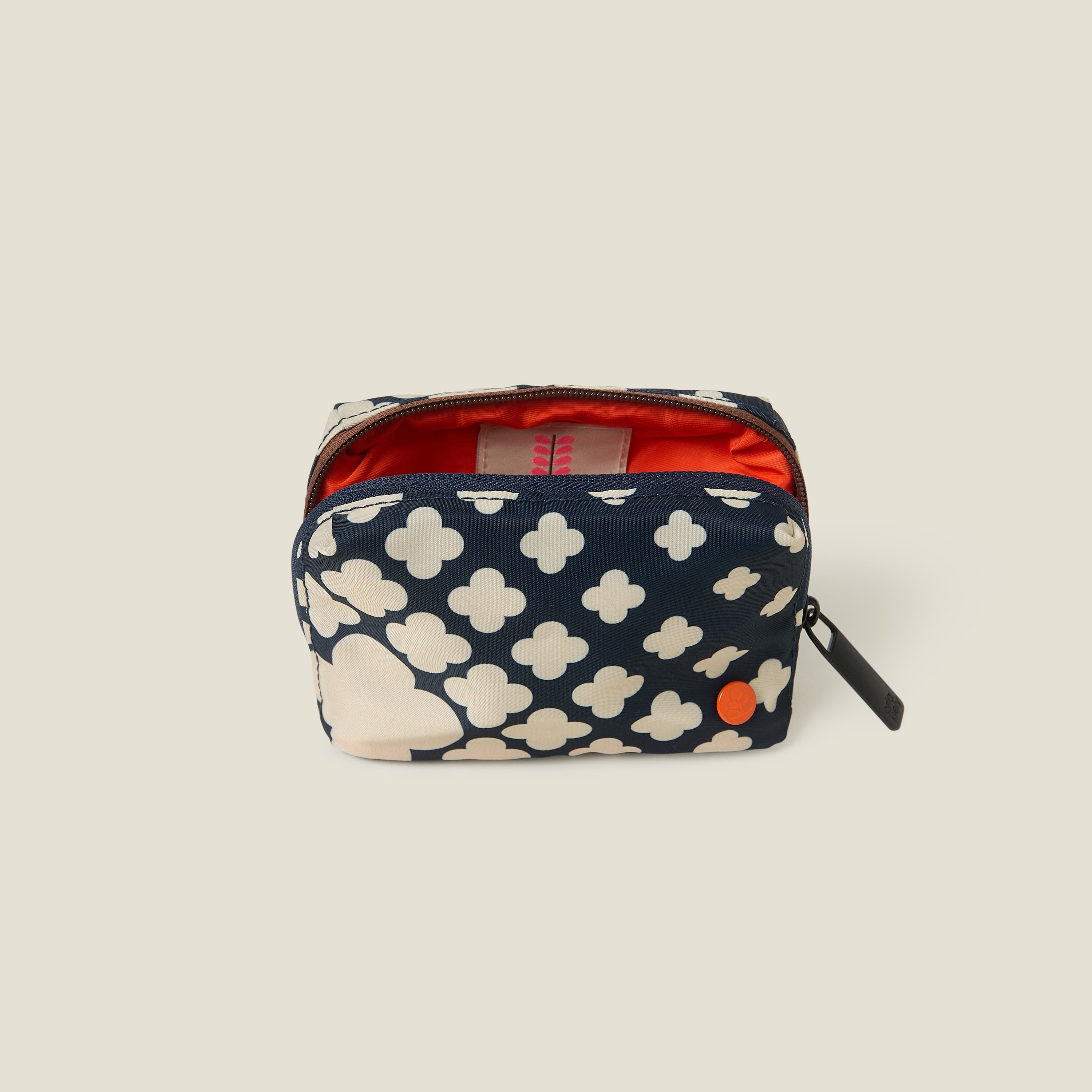 Beta Small Pouch - Flower Galaxy Midnight