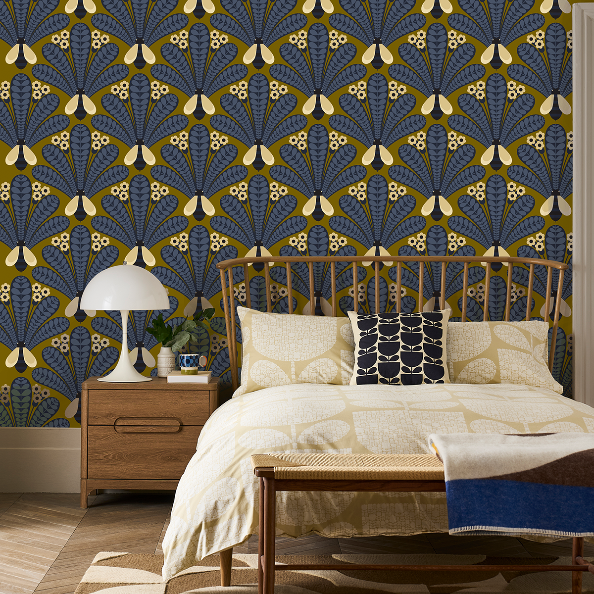 Honey-Bee Navy Wallpaper