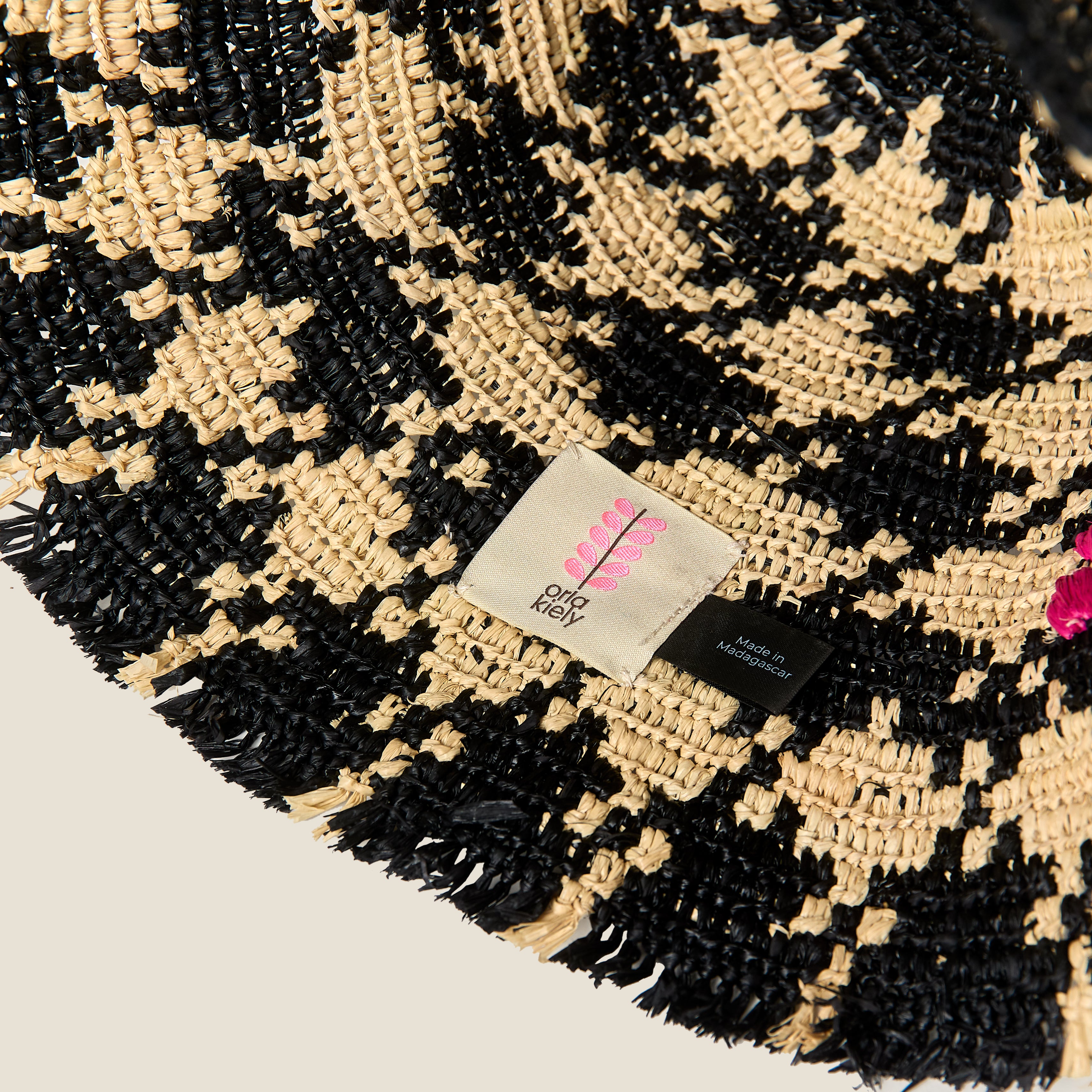 Houndstooth Raffia Bucket Hat - Monochrome