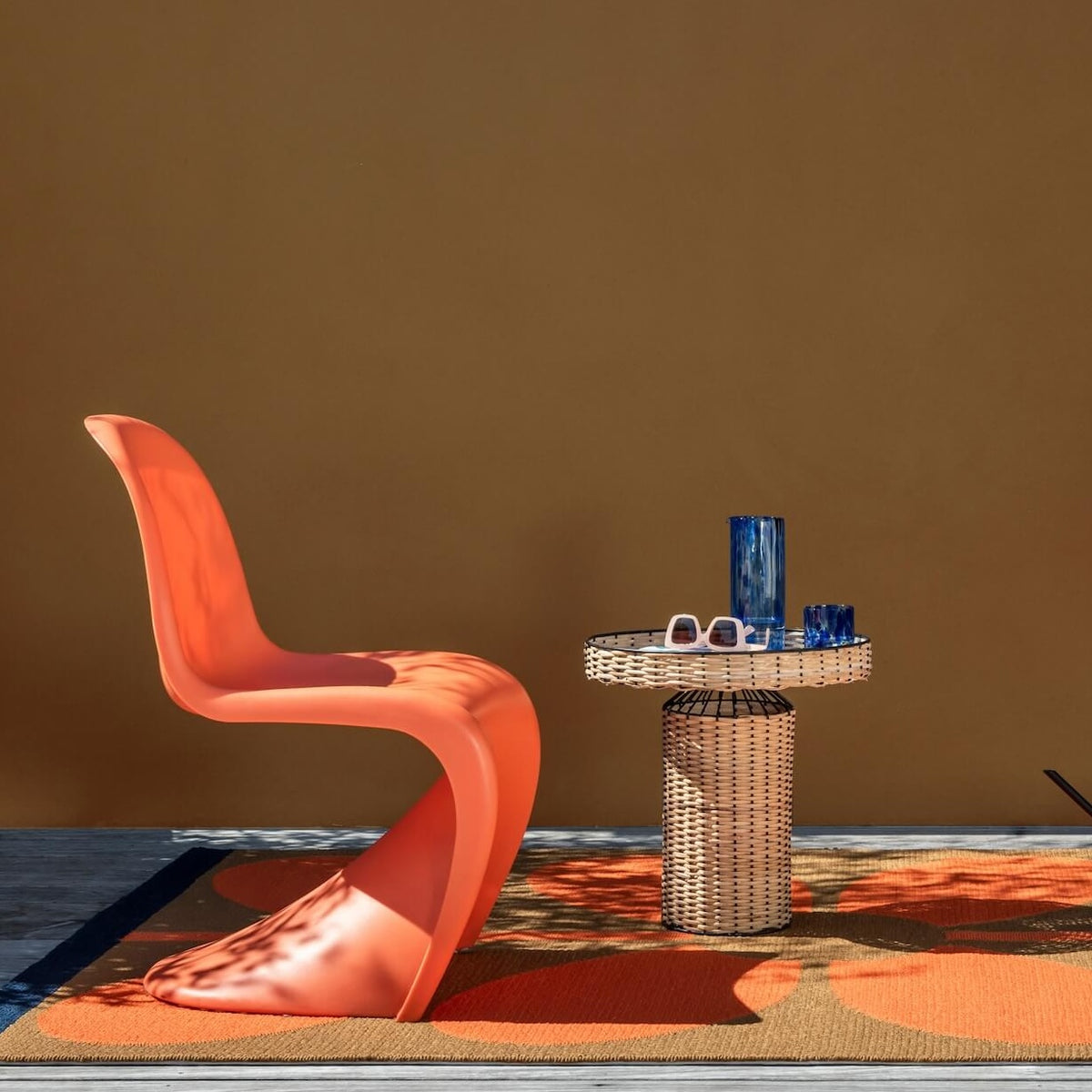 Giant Sixties Stem Outdoor Rug - Tomato - Red | Orla Kiely