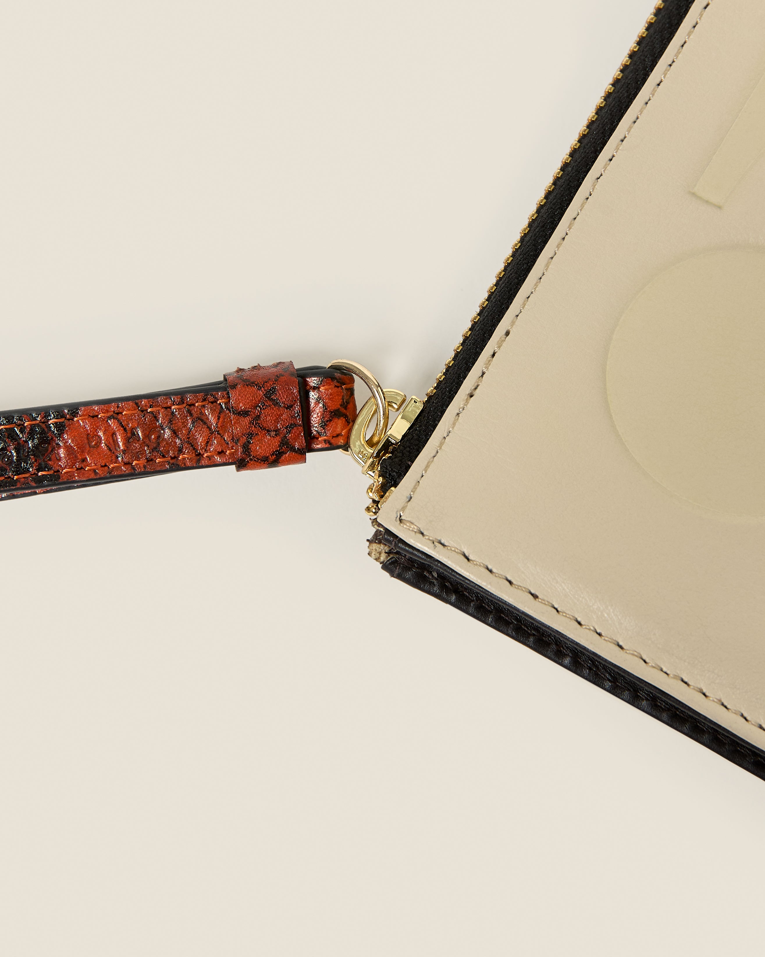 Flat Zip Leather Wallet - White Creme