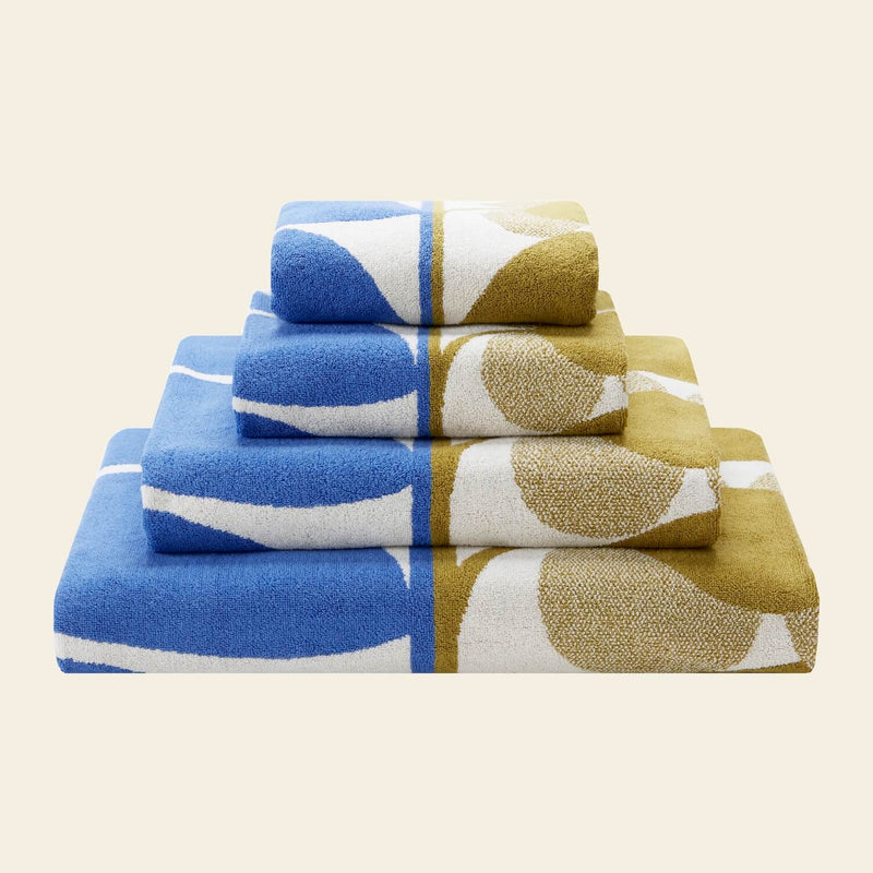 Stem Bloom Duo Towels in Blue Fawn by Orla Kiely