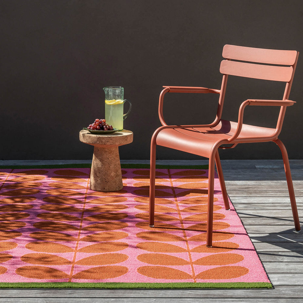 Parika Rugs Paprika Solid Stem Outdoor Rug - Pink and Red | Orla Kiely