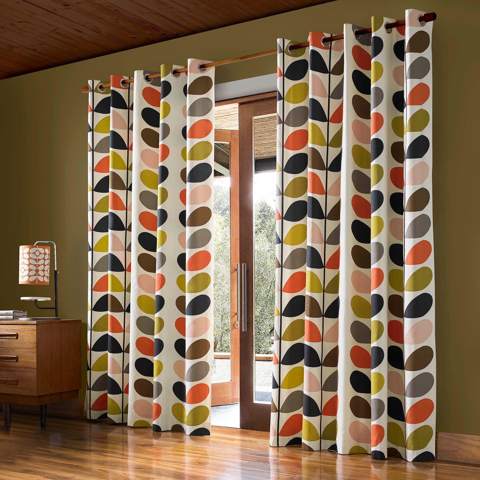 Stem Lined Eyelet Curtains
